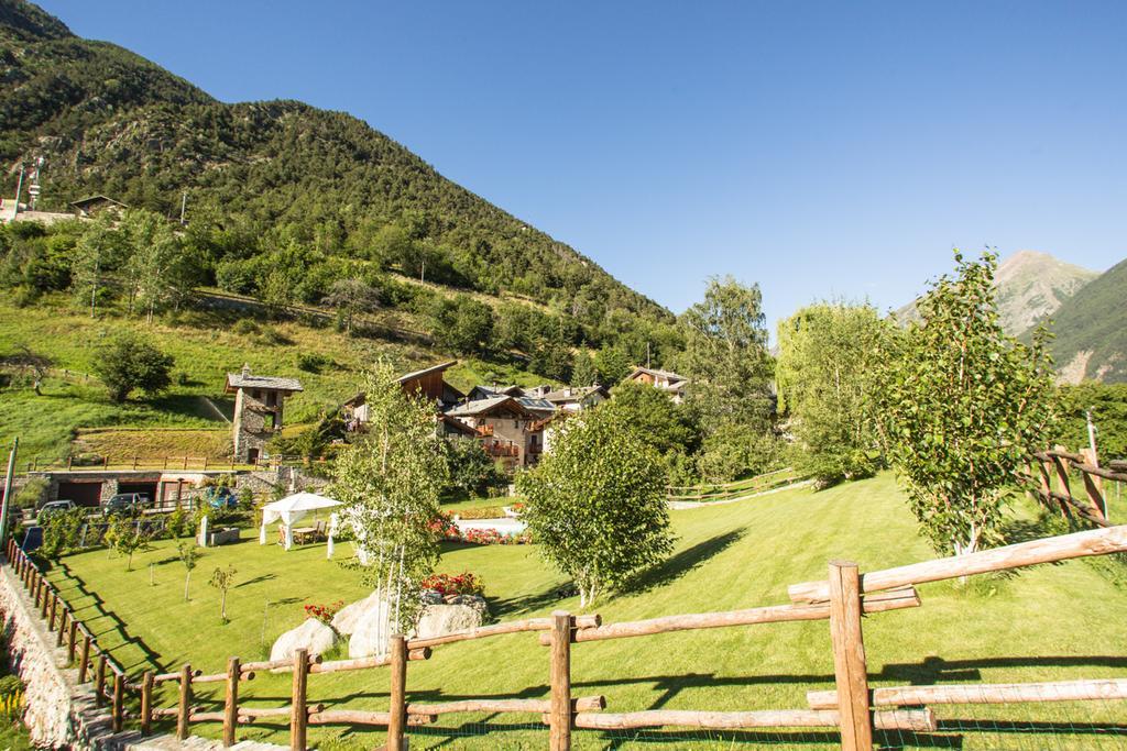 Le Petit Relais Hotel Valpelline Kültér fotó