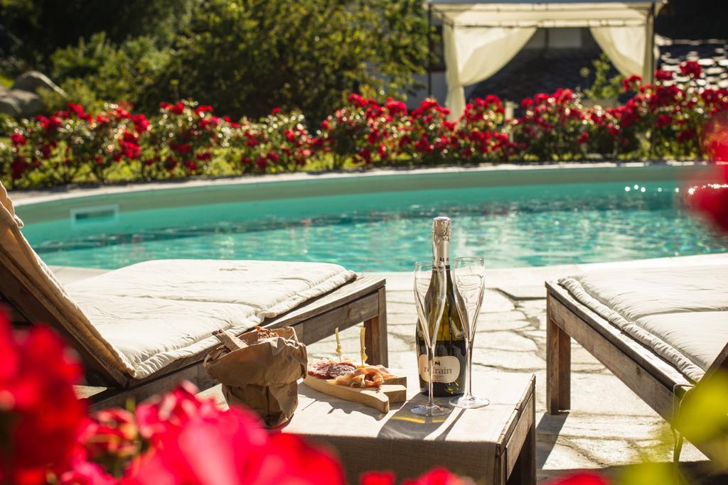 Le Petit Relais Hotel Valpelline Kültér fotó